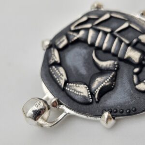 Сребърен медальон: "Скорпио" - Image 3