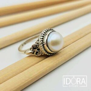 Сребърен пръстен: "Луна"перла
