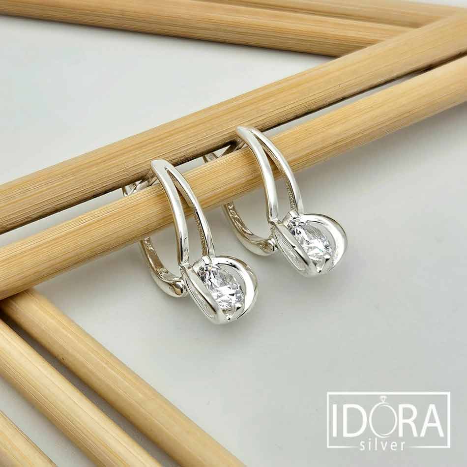 Сребърни обеци: "Звезда"циркон