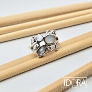 Сребърен пръстен: "Елерия"бял седеф