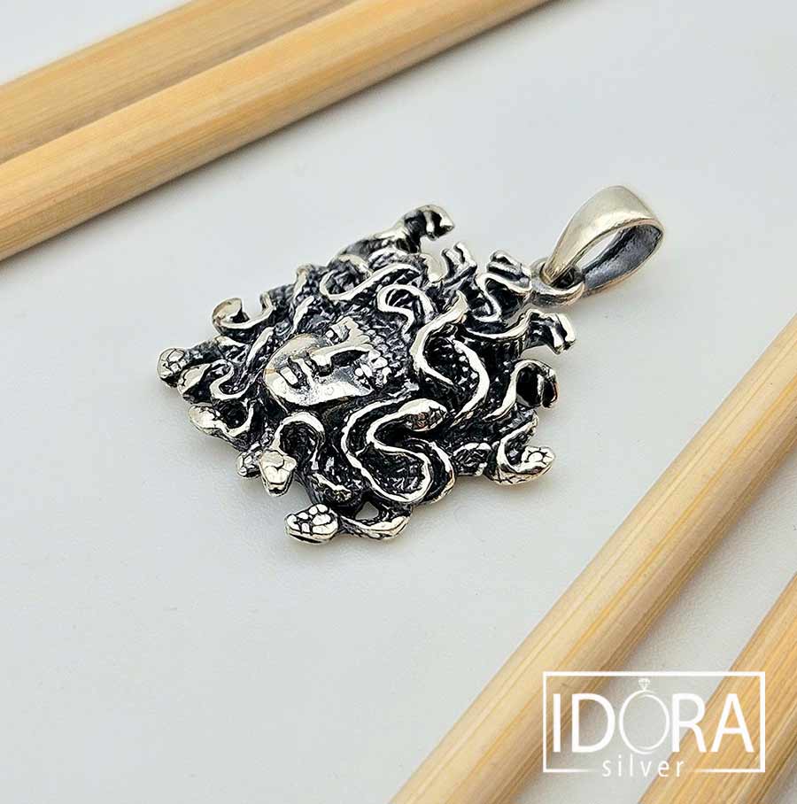 Сребърен медальон: "Горгона" - Image 3