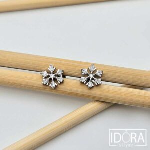 Сребърни обеци: "Скрежинка"циркони