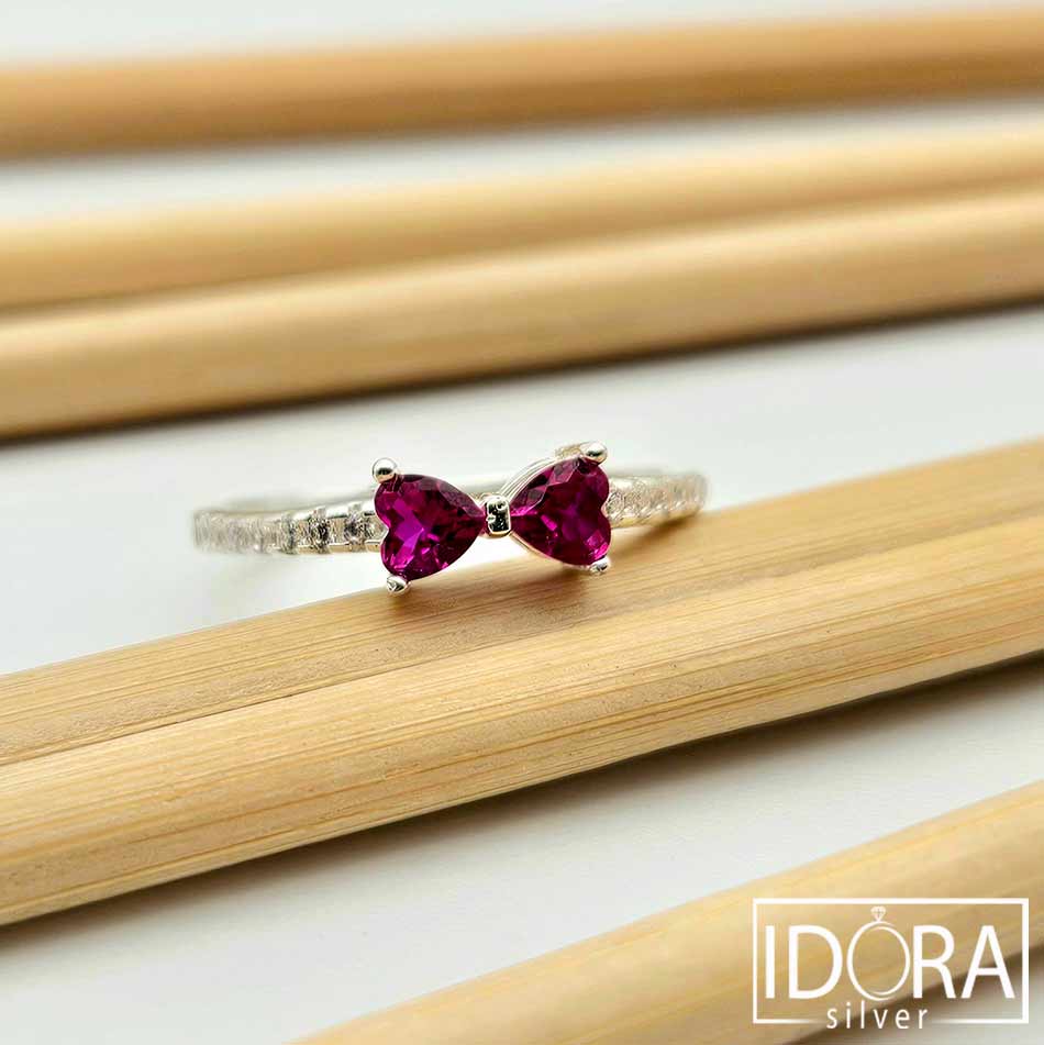 Сребърен пръстен: "Докосване"циркони