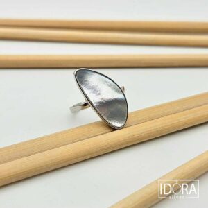 Сребърен пръстен: "Езеро"седеф,родий