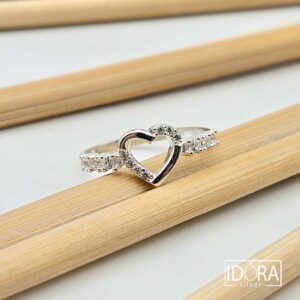Сребърен пръстен: "Кайла"циркони, сърце