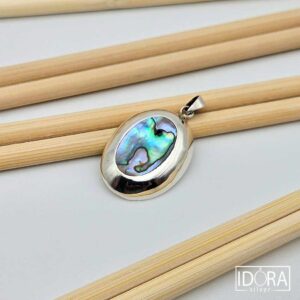 Сребърен медальон: "Посейдон"кралски седеф