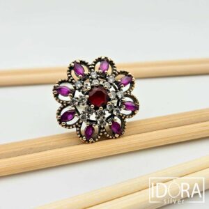 Сребърен пръстен: "Антично цвете"гранат,рубин,циркон,позлата