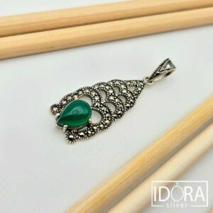 Сребърен медальон: "Паун"марказит,зелен оникс