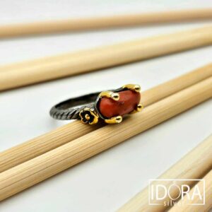 Сребърен пръстен: "Корсика"корал,позлата, родий